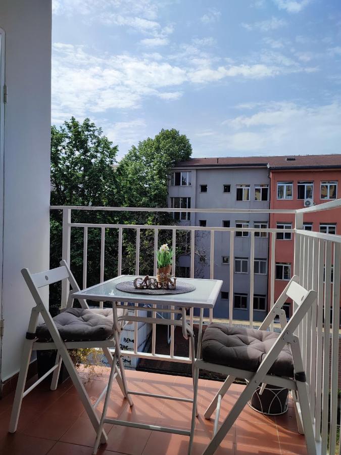 Center Danube Street Apartment Nowy Sad Zewnętrze zdjęcie