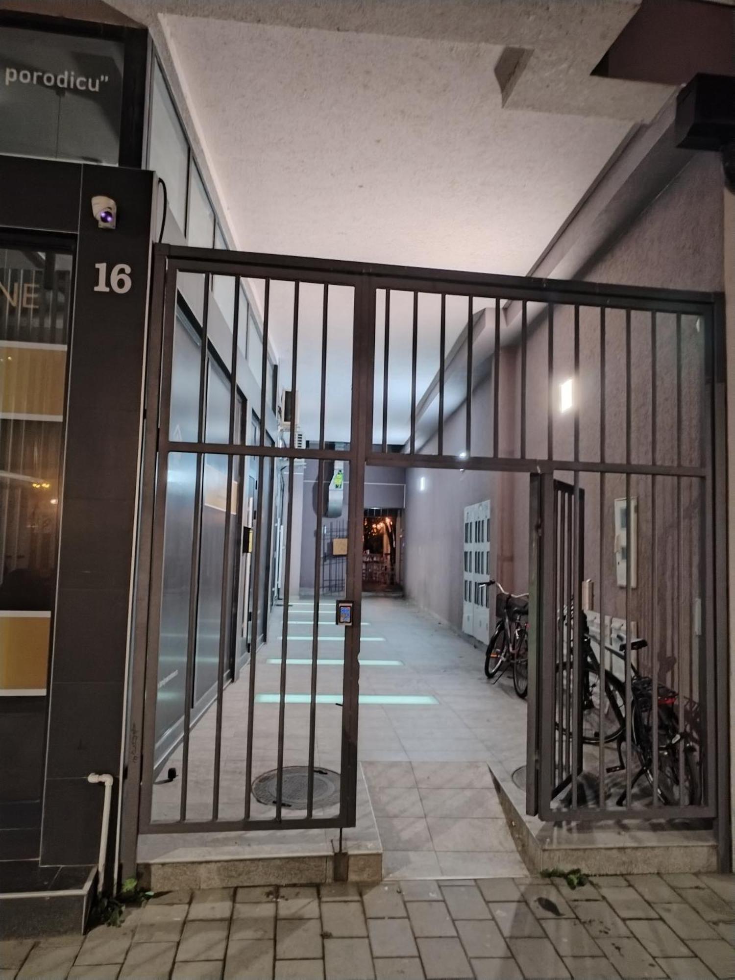 Center Danube Street Apartment Nowy Sad Zewnętrze zdjęcie